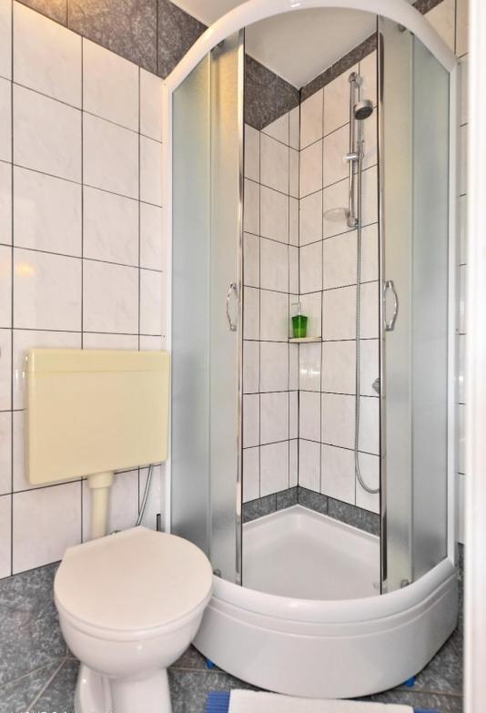 Studio Apartments 4 Two ボル エクステリア 写真